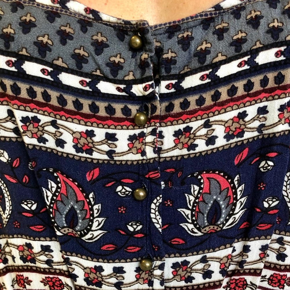 Patterned Romper - Picture 5 of 5
